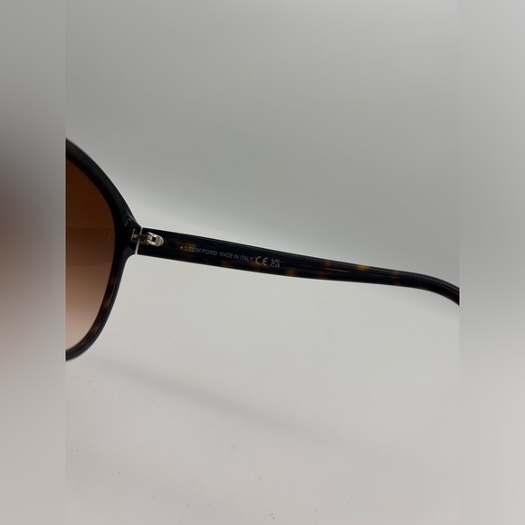 Tom Ford Tf 957-D Havana/Brown Grad Square 52F Sunglasses 58-20-145